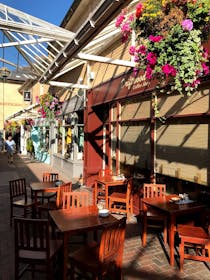 Enjoy Fresh Food and Friendly Service at Driftwood Coffee Shop