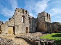 Explore Wolvesey Castle