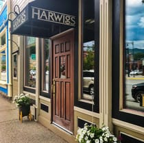 Dine at Harwigs