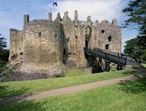 Explore the Ruins and Gardens of Dirleton Castle