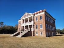 Explore the Storied Drayton Hall