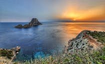 Watch the sunset at Torre des Savinar