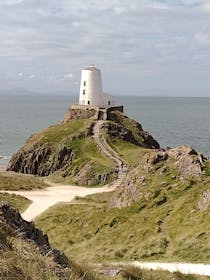 Explore the Tranquil Beauty of Anglesey