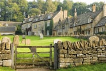 Stay in a rustic campsite at Feather Down Hidcote Manor Farm