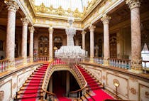 Explore the Opulent Dolmabahçe Palace