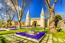 Explore the Opulence of Topkapi Palace Museum