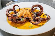 Enjoy fresh seafood at Er Pichi de Cái Huelin
