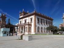 Explore the Edificio Tabacalera