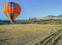 Experience the enchanting Umbrian countryside with Balloon Adventures Italy