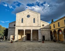 Admire Cattedrale di San Secondiano