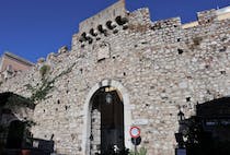 Explore Porta Catania
