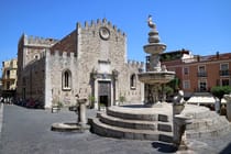 Visit the Duomo di Taormina