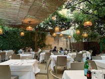 Dine alfresco at Giro Di Vite Osteria e Pizza