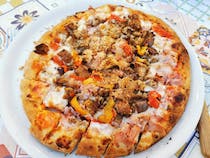 Enjoy Authentic Pizza at Pizzeria A Cofanara