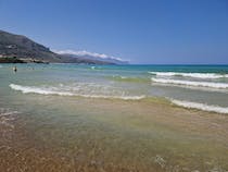 Enjoy the vast sandy stretch of Spiaggia Plaja