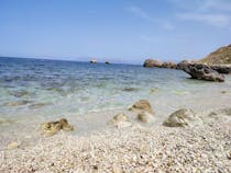 Explore Cala dell'ovo