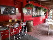 Grab a beer or coffee at Il Chiosco