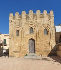 Admire the Arab/Norman beauty of Chiesa di San Nicolò Regale