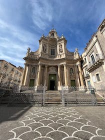 Explore the beauty of Basilica della Collegiata