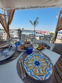 Feast alfresco at Al Pontile