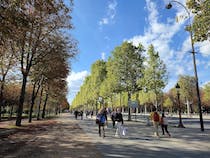 Relax in the Jardin des Champs-Élysées