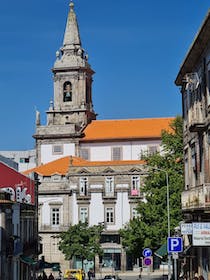 Explore the Majestic Igreja da Santíssima Trindade