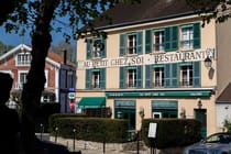 Dine at Au Petit Chez Soi