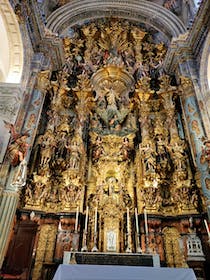 Admire the opulence of Iglesia Colegial del Divino Salvador