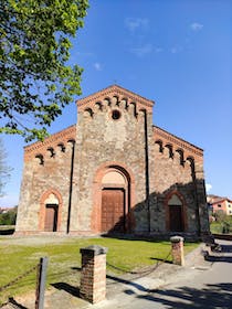 Explore the historic Pieve di San Martino in Palaia