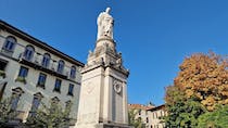 Discover the Volta Statue in Como