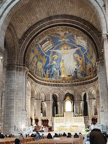 Admire the splendour of Sacré-Cœur de Montmartre