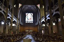 Explore the Église Saint-Jean de Montmartre