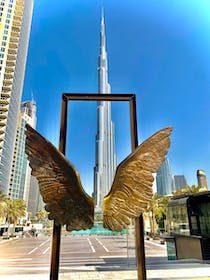 Capture stunning photos at the Wings of Mexico Statue