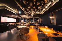 Enjoy a show with your meal at 53 Dubai