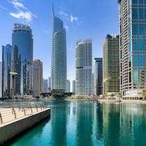 Stroll along Dubai Marina Walk