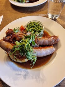 Grab a pub lunch at the Royal Oak