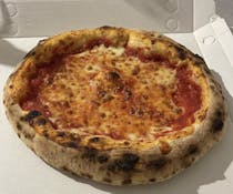 Indulge in authentic pizza at Pizzeria Pizza e Fichi