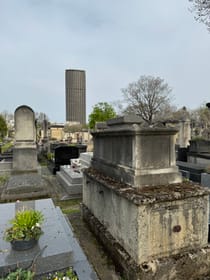 Run through Cimetière du Montparnasse