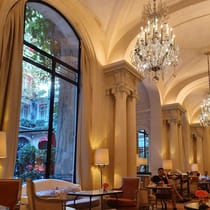Sip a cocktail at the Plaza Athénée