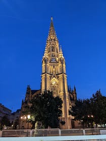 Explore the Gothic splendor of San Sebastián Cathedral