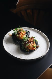 Enjoy the fine dining at Volver de Carne y Alma