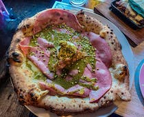 Grab pizza and cocktails at Cinquecento