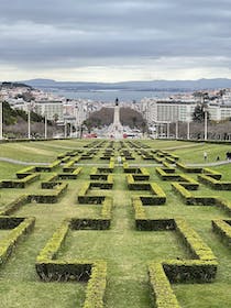 Take in panoramic views at Eduardo VII Park