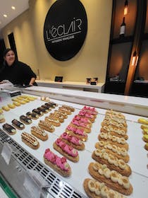 Indulge in L'éclair's delightful patisserie experience