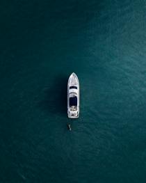 Explore the Algarve with Elite Yacht Charters Algarve