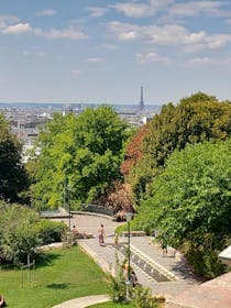 Chill in the Parc de Belleville