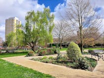 Enjoy a picnic or coffee in Vauxhall Park