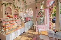 Enjoy tea & cake at Peggy Porschen