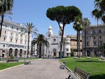 Relax in the tranquil park of Piazza Cavour