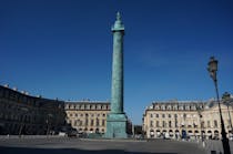 Go Window shopping around Place Vendôme